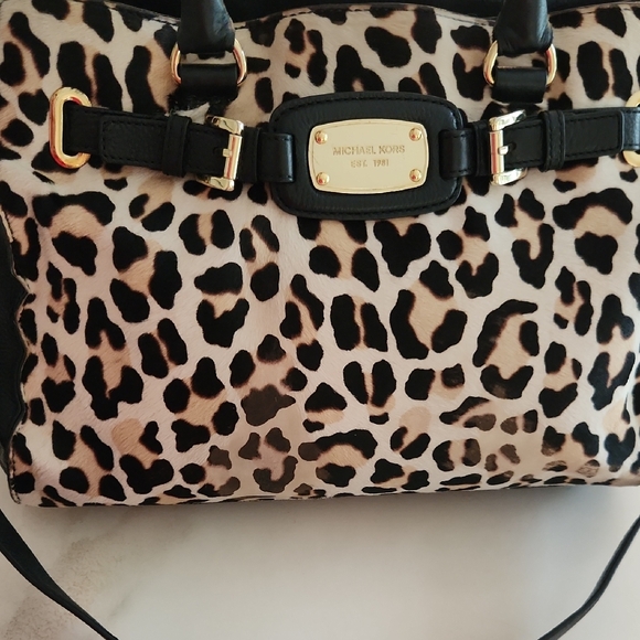 Michael Kors Leopard Print Satchel with Black Details - Picture 15 of 16